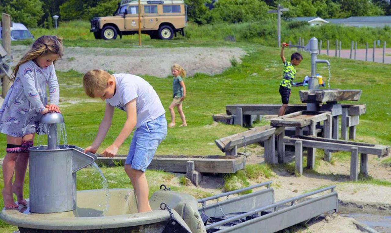 Chalet Op Camping Lauwersoog Met 3 Slaapkamers En Vaatwasser - Joycasa Exterior foto
