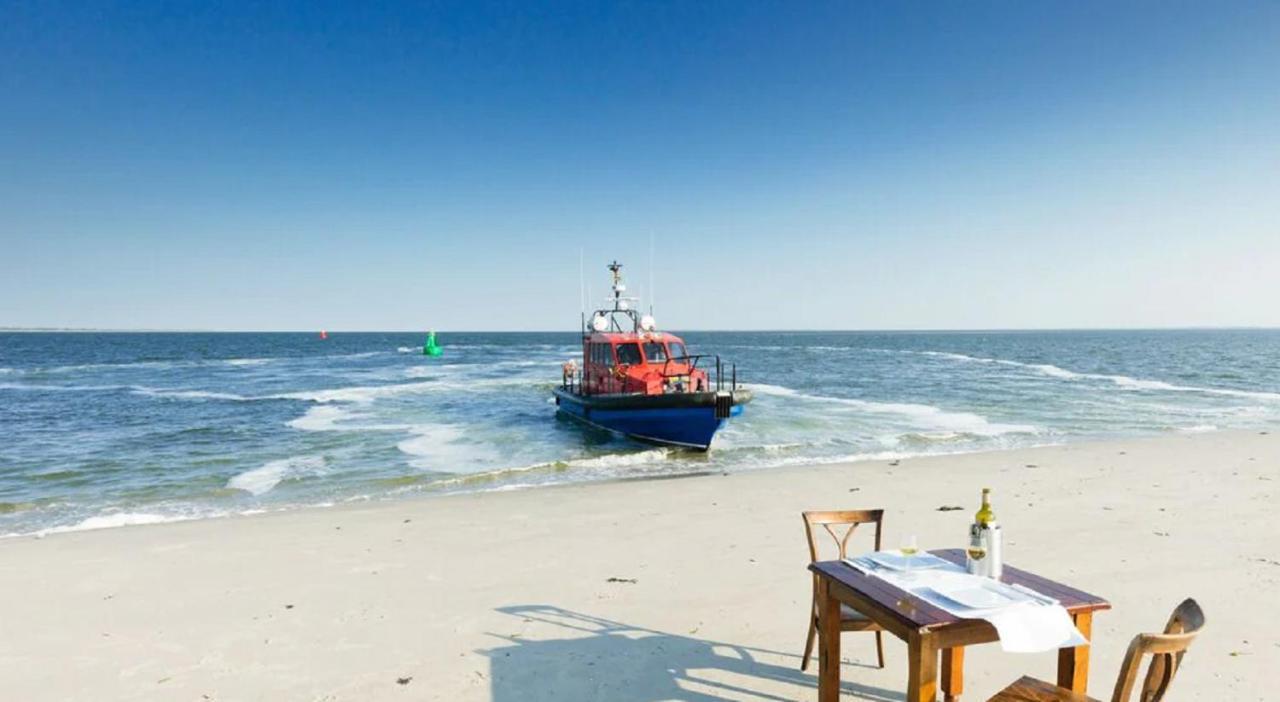 Chalet Op Camping Lauwersoog Met 3 Slaapkamers En Vaatwasser - Joycasa Exterior foto